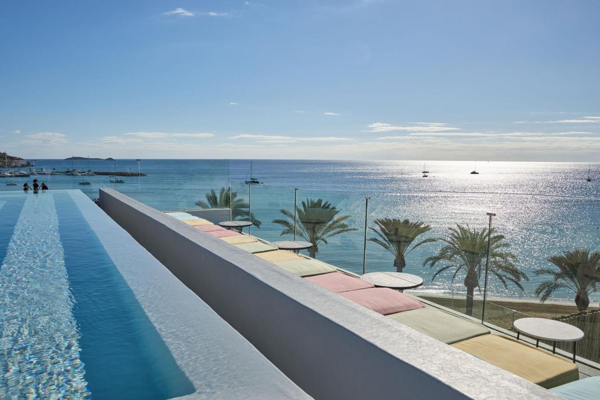 Hotel W Ibiza Santa Eularia des Riu Esterno foto